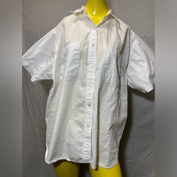Clementine 2X white shirtsleeve button down collared shirt with pockets. - Picture 3 of 9